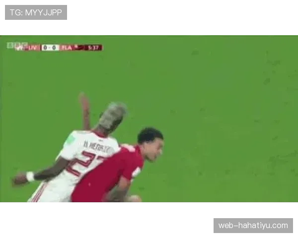 回传规则详解：门将用手接队友故意回传球是否构成犯规